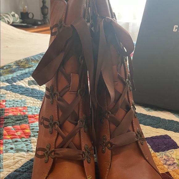 Chelsea Crew Tan Lace-Up Women's Boots - Picture 10 of 13